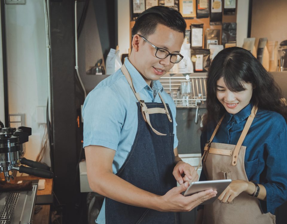 Como atrair clientes: dicas para aumentar vendas em loja física